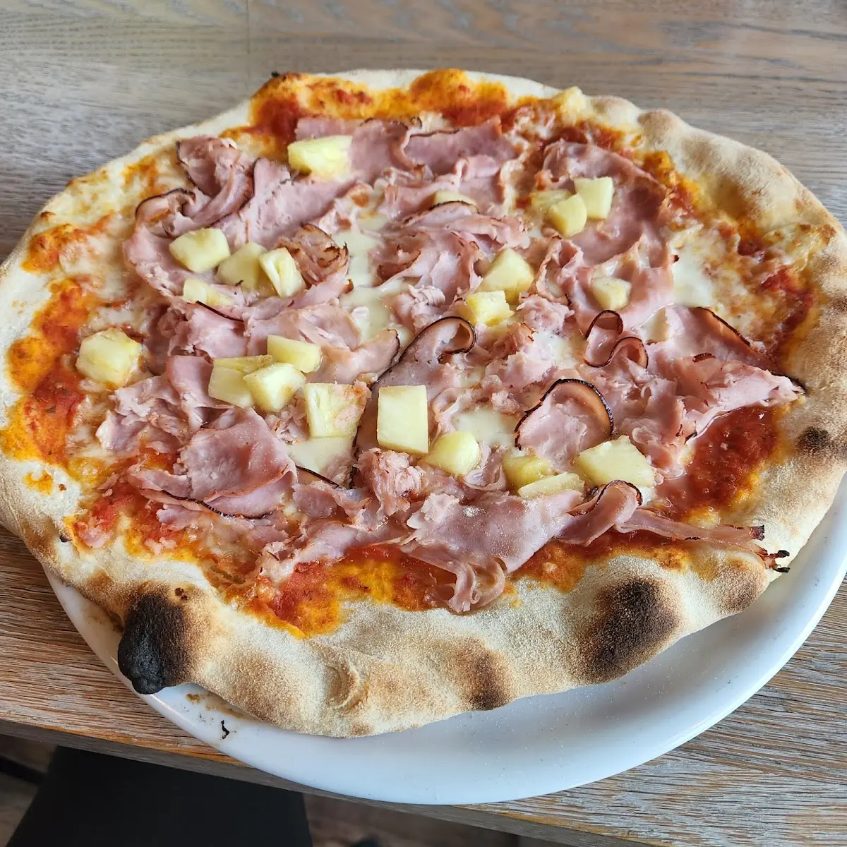 Hawaiian Pizza
