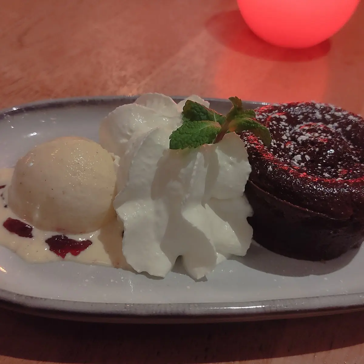 Schokokuchen Mit Vanilleeis