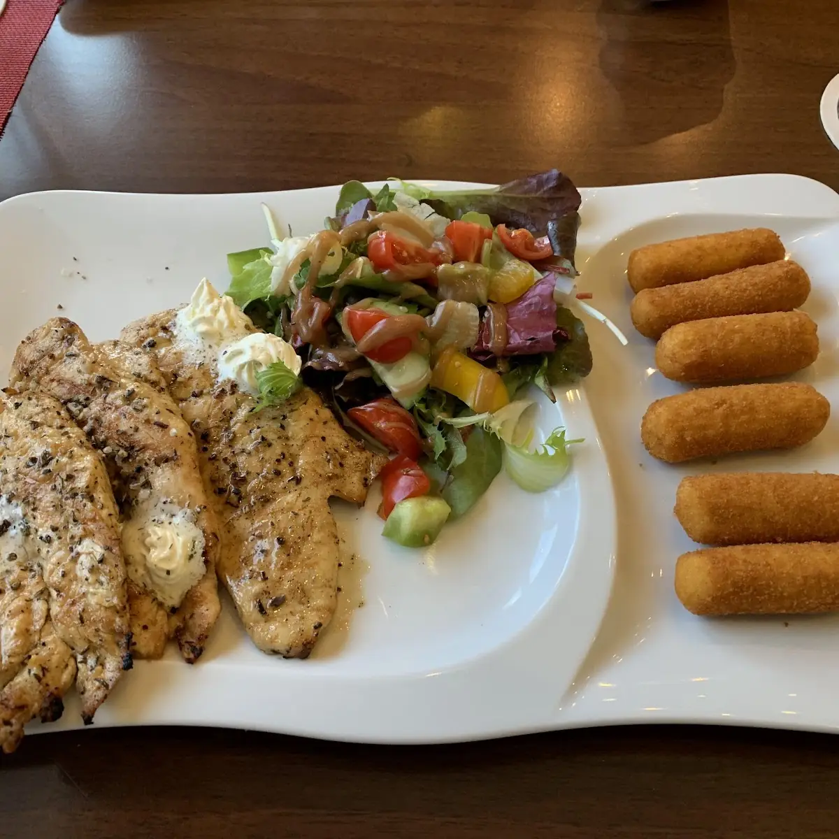 Steirischer Backhendl Salat
