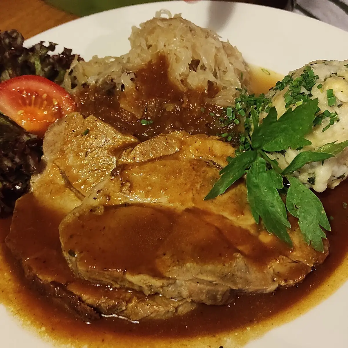 Original Tiroler Knödel Mit Sauerkraut