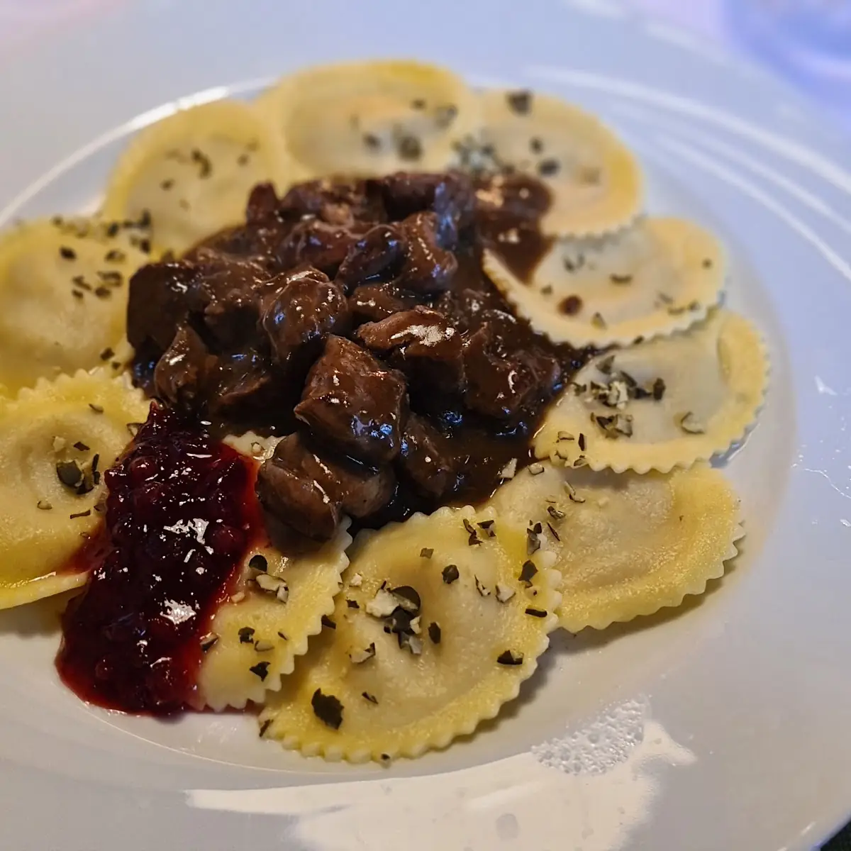 Rehpfeffer Und Ravioli