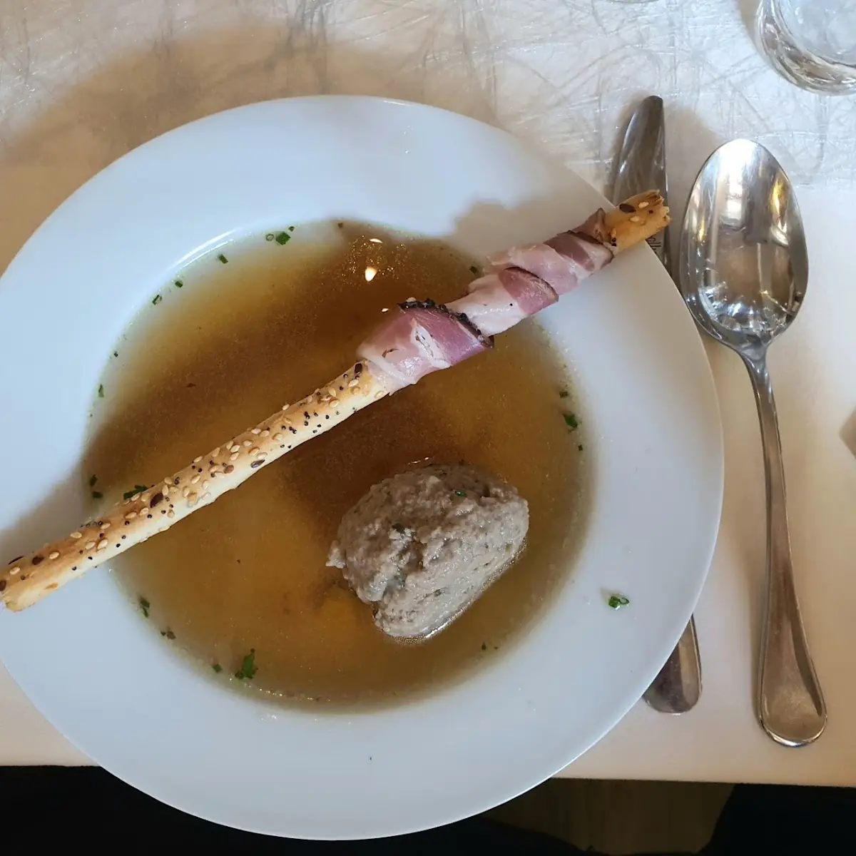 Rindsuppe Mit Leberknödel