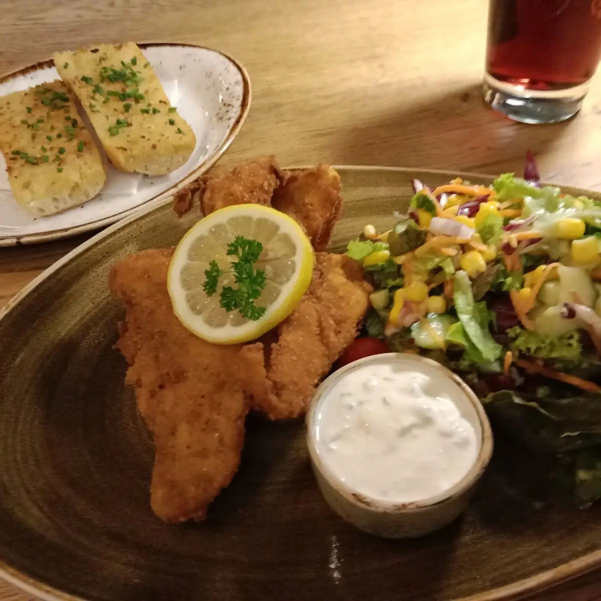 Backhendl Salat