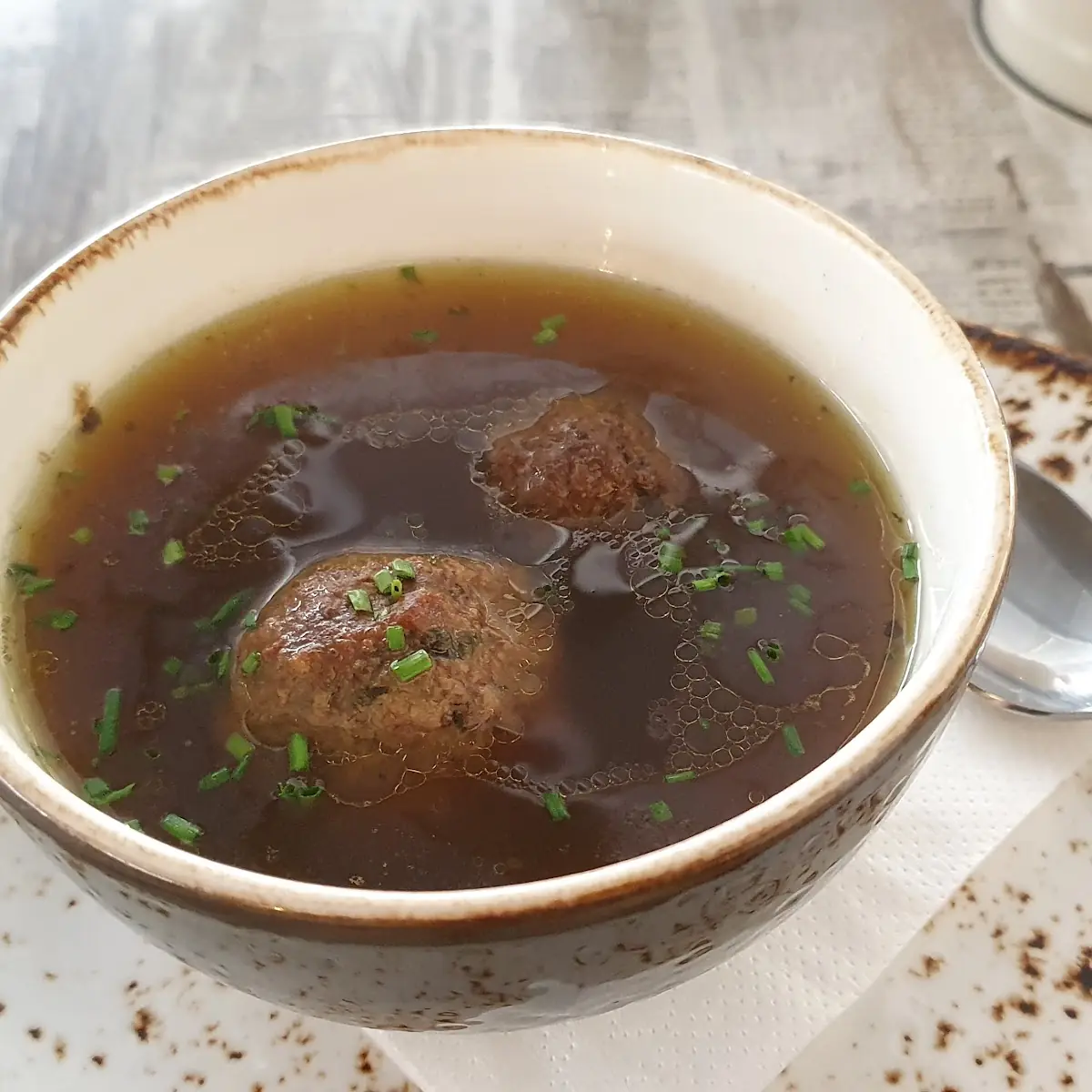 Leberknödelsuppe