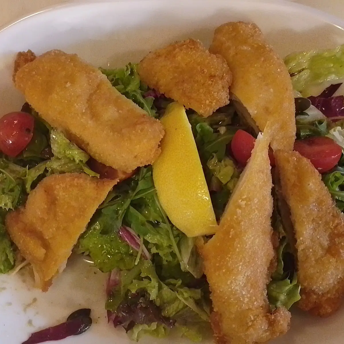 Steirischer Backhendlsalat