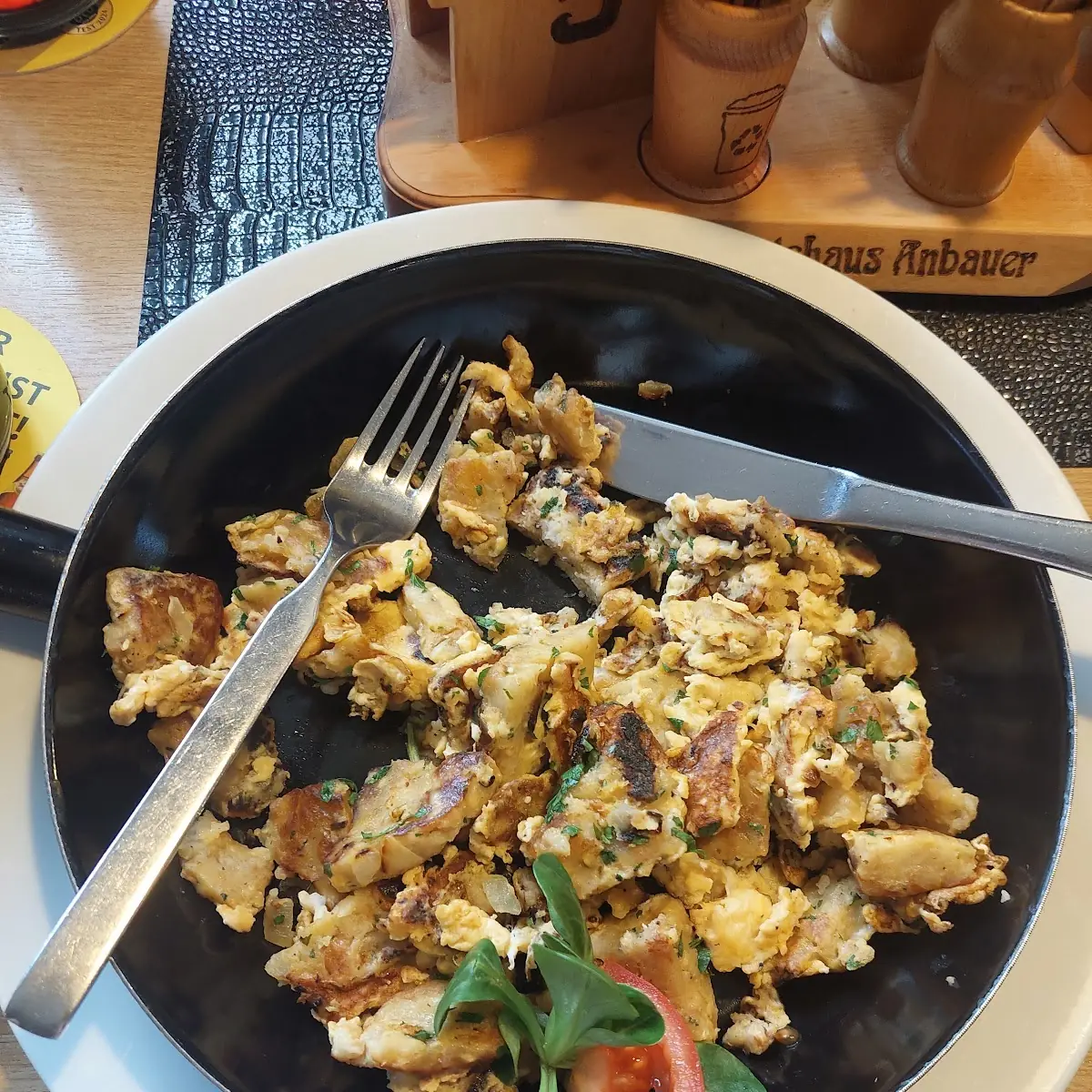 Tiroler Kasspatzen Mit Blattsalat