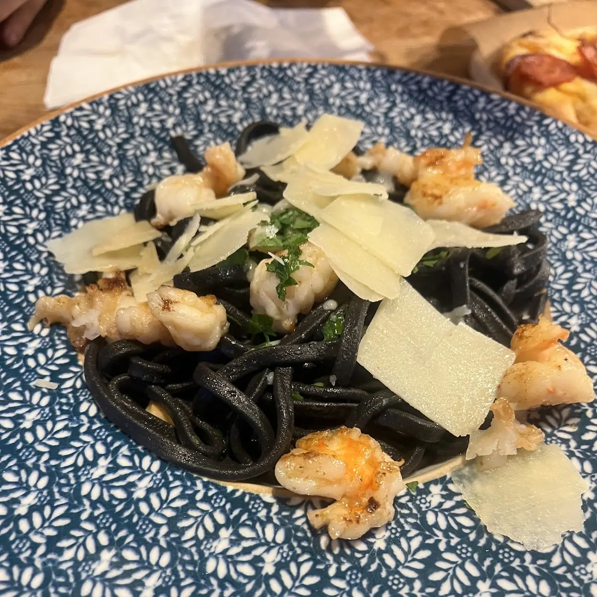 Pasta Casarecci Neri Con Gamberetti