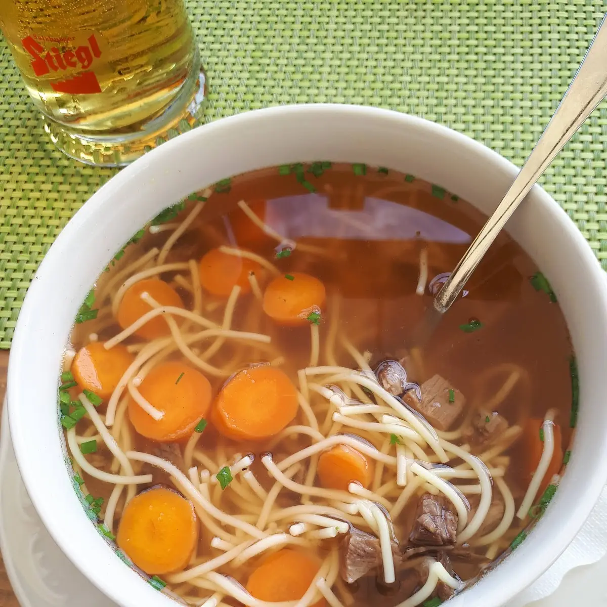 Würstelsuppe