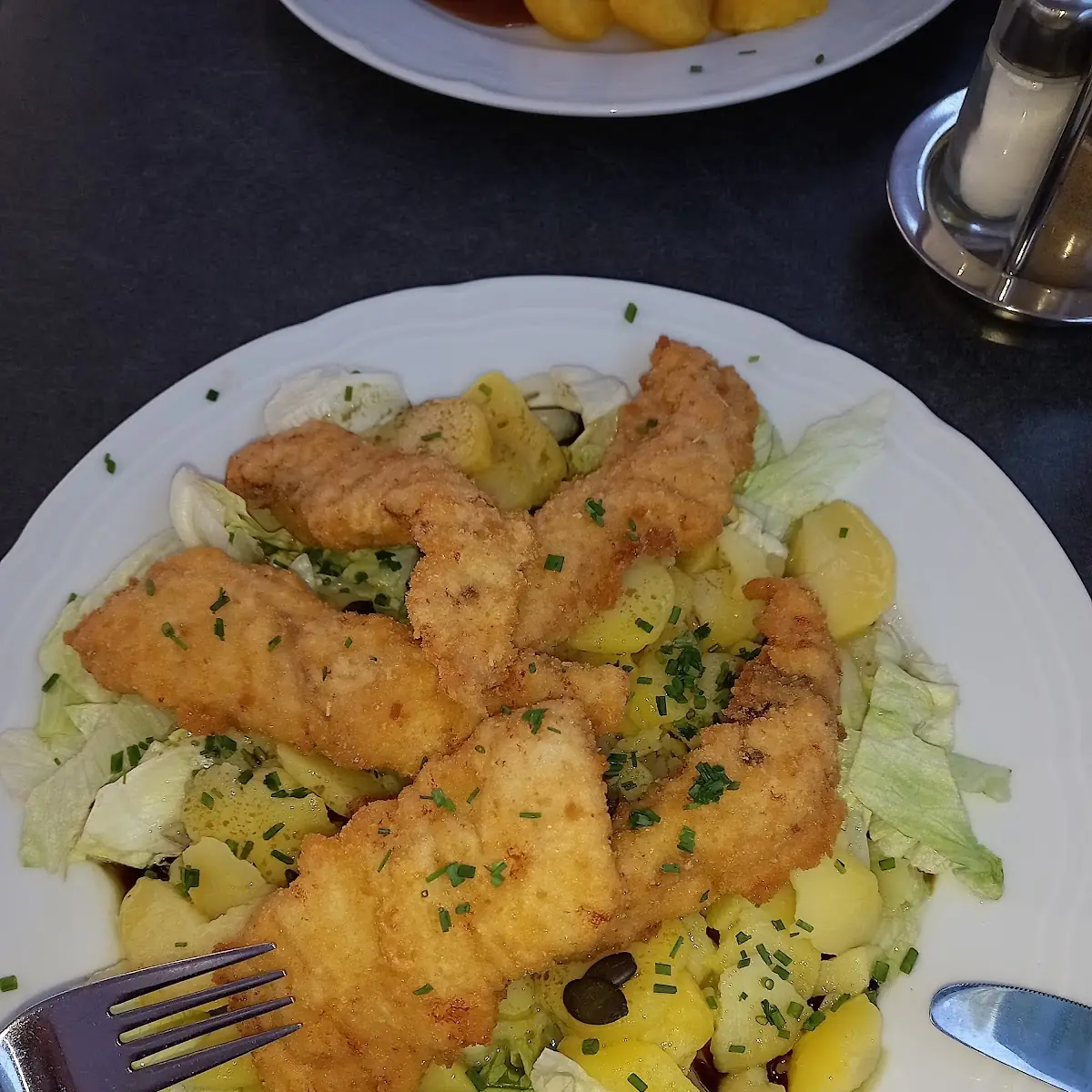 Gebackenes Hähnchen Mit Kartoffelsalat