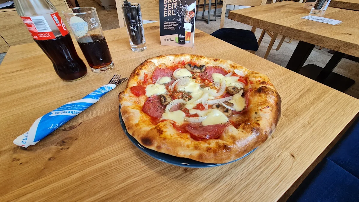 Mittag Pizza
