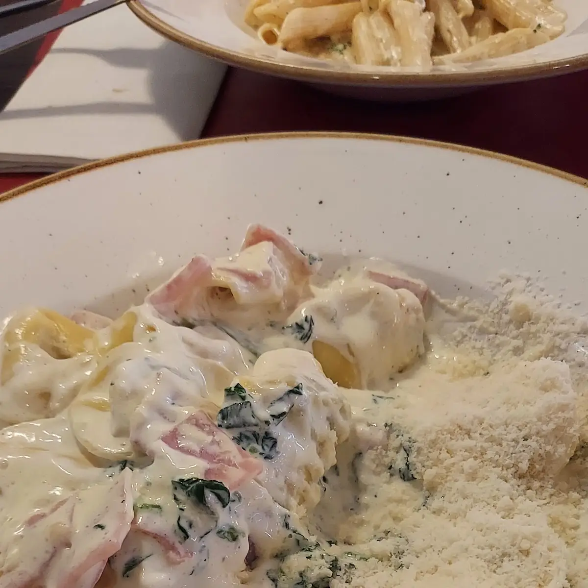 Tortellini Al Panna Con Spinachi