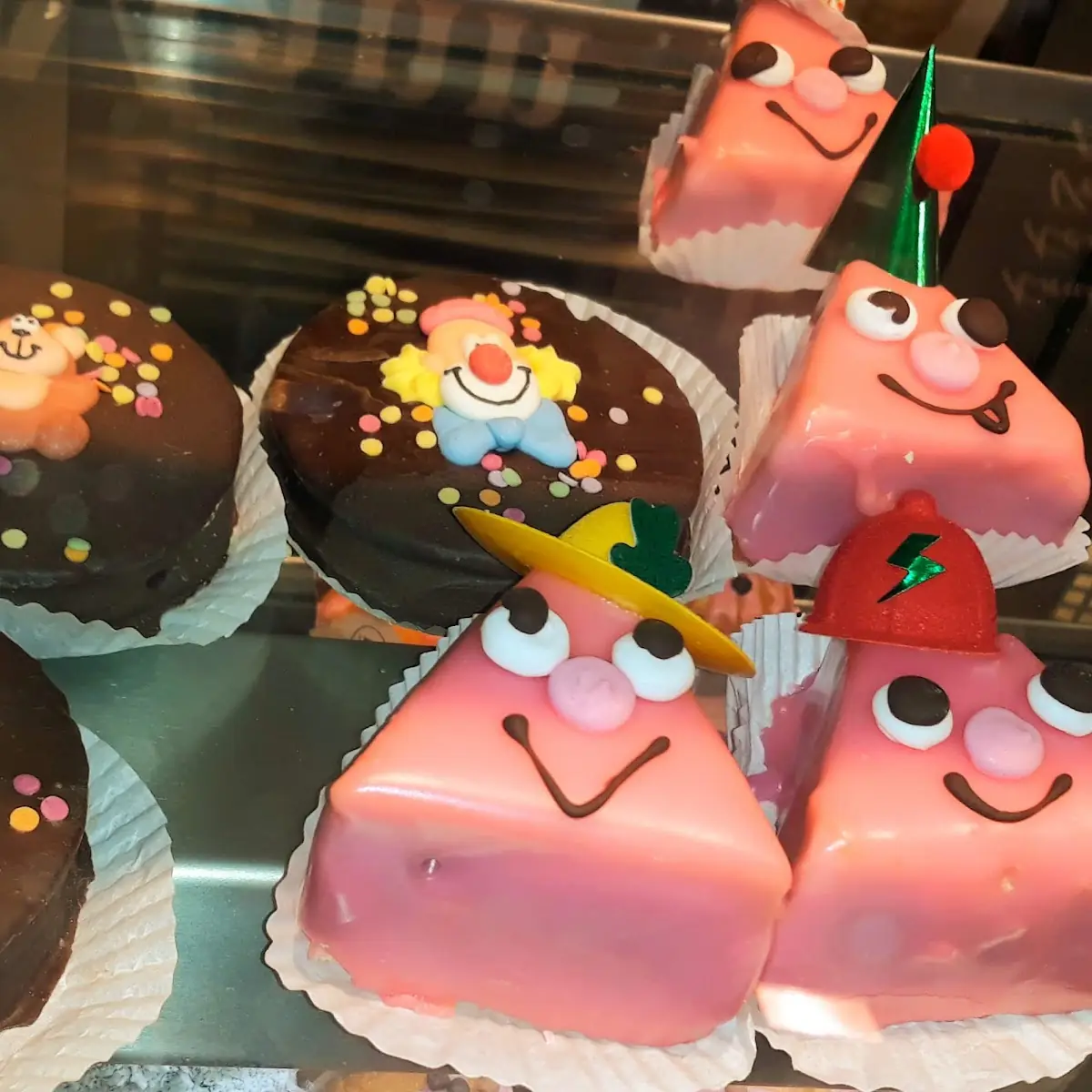 Punschkrapfen