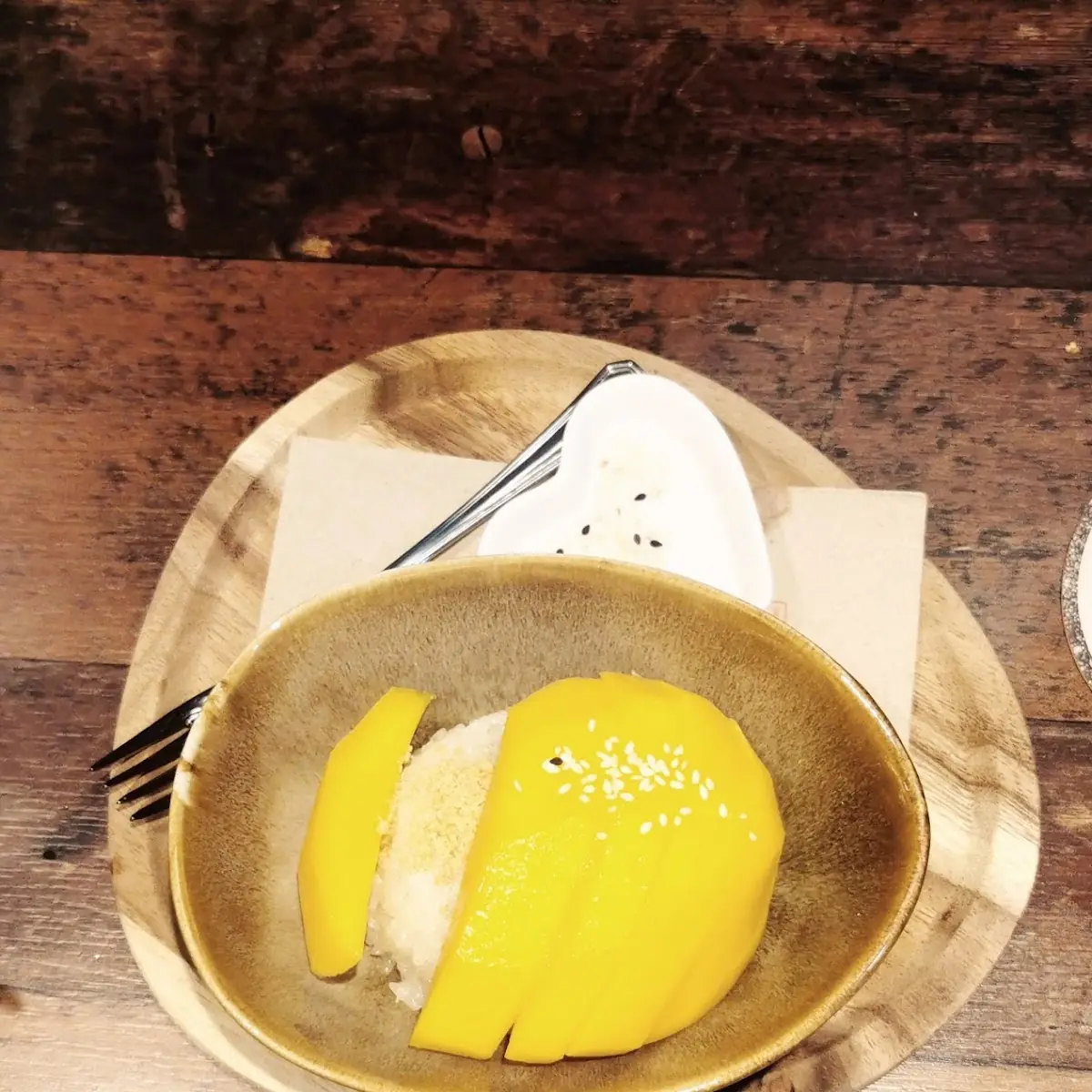 Mango with Sticky Rice and Coconut Cream Sauce