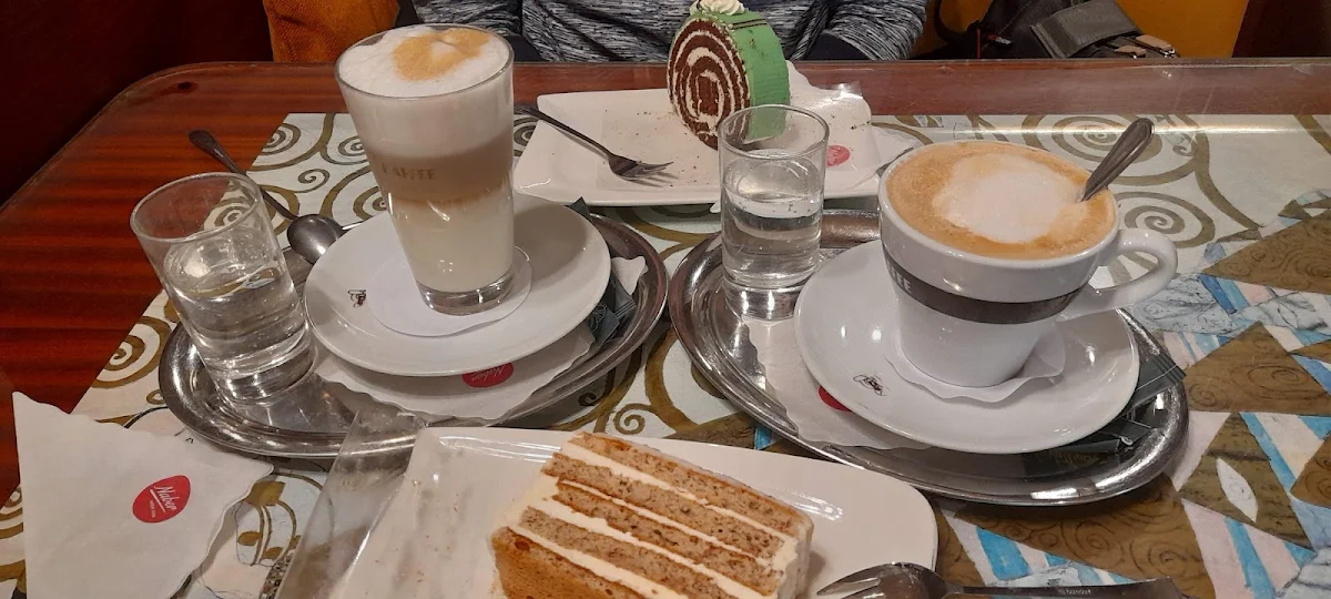 Esterhazy Schnitte
