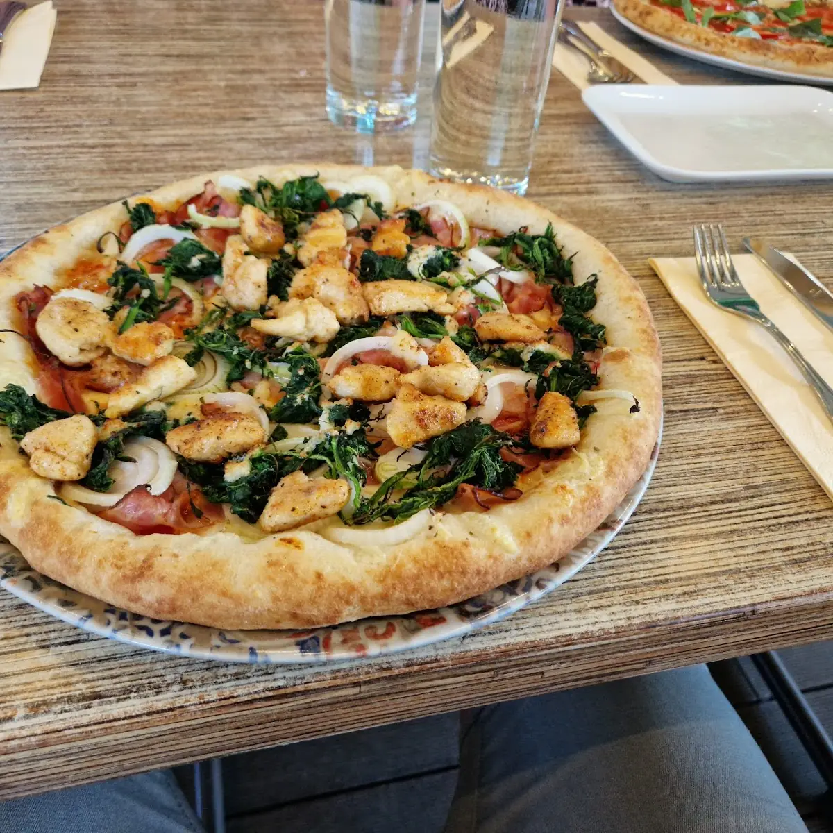 Pizza Fiorentina
