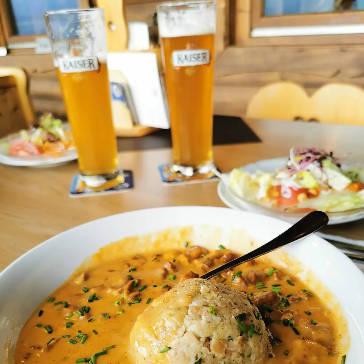 Frische Pfifferlinge Mit Semmelknödel