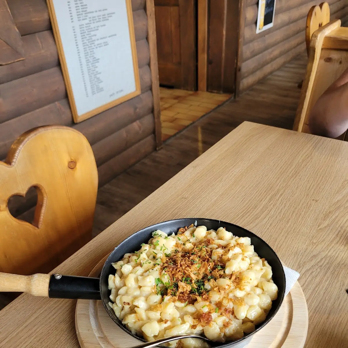 Kasnocken Mit Grünem Salat