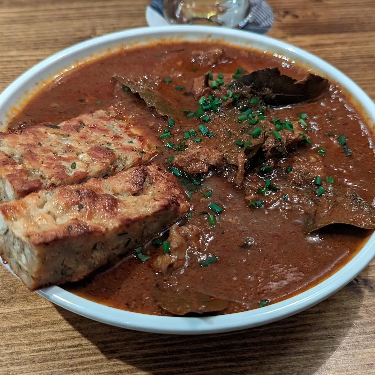 Franzs Biergulasch Mit Blechknödel