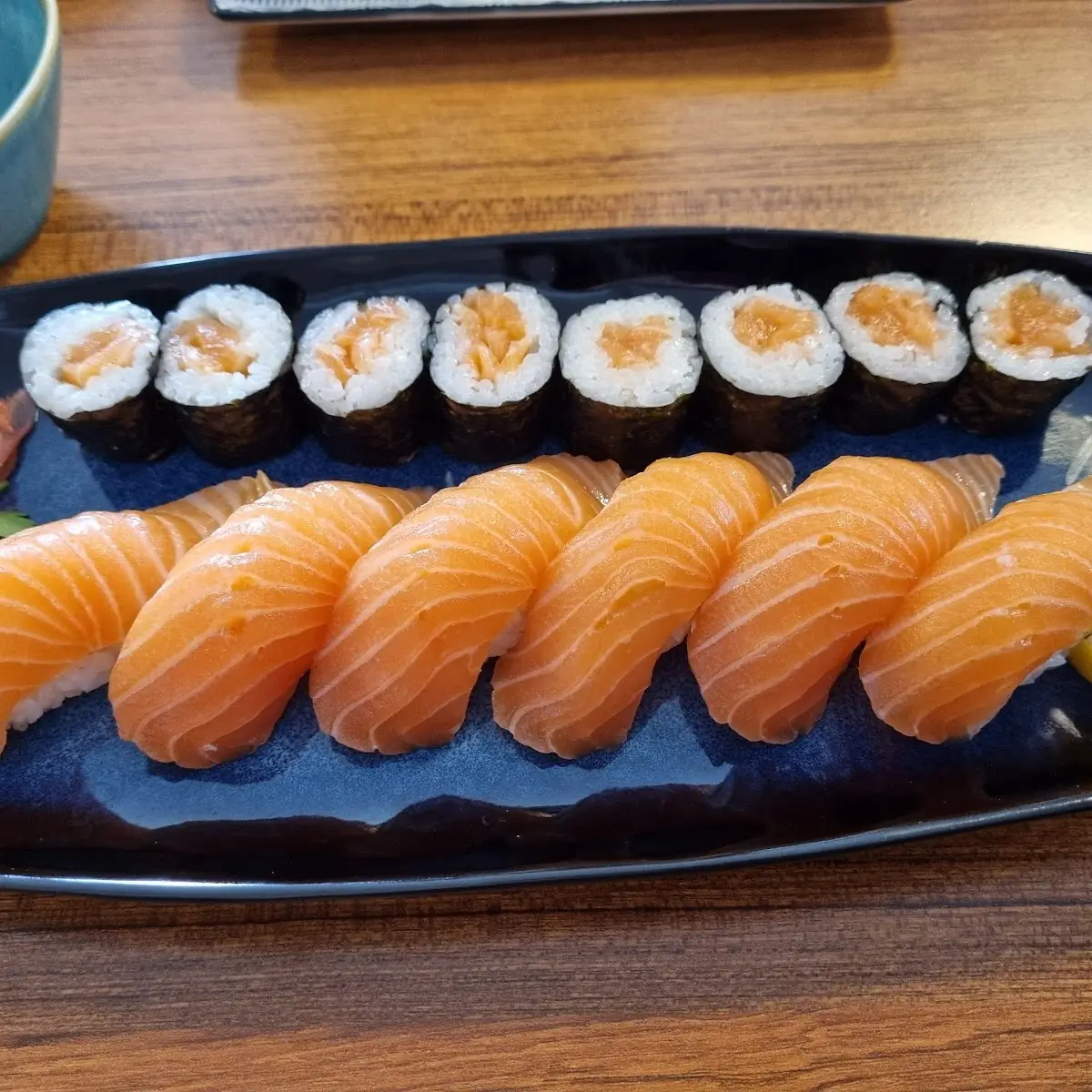 Lachs Sushi Und Maki