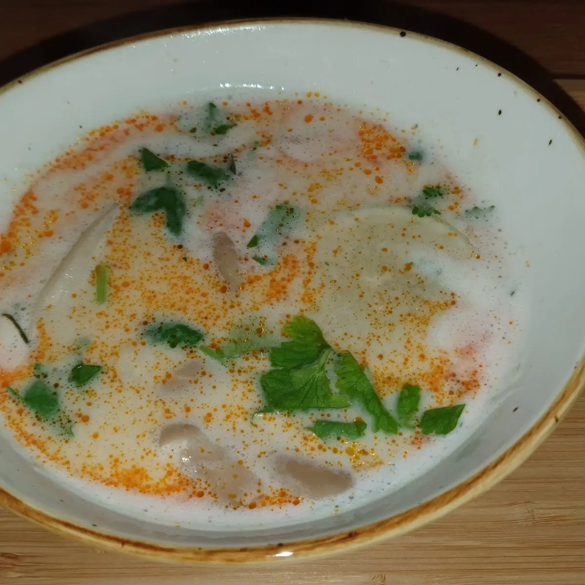 Tom Kha Gai Huhn