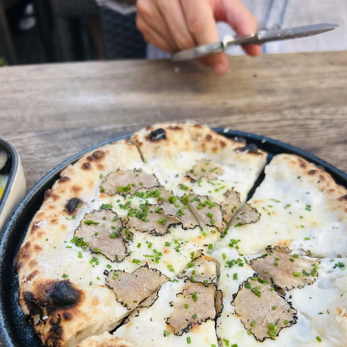Mini Pizza Mit Trüffeln