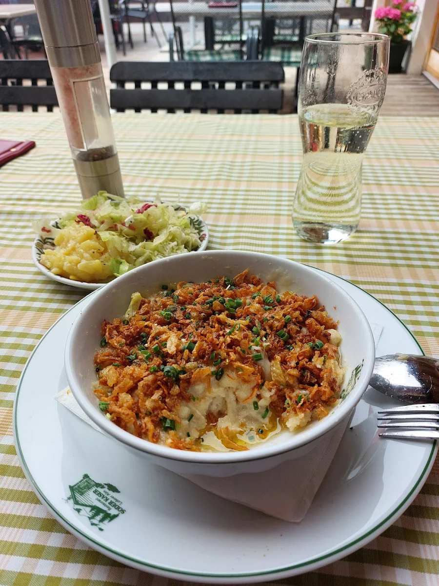 Breznsupp'n Mit Salat
