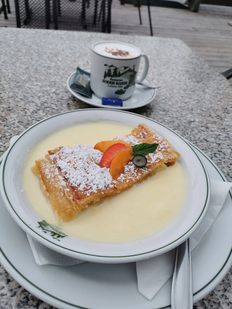 Topfenstrudel Mit Vanillesoße