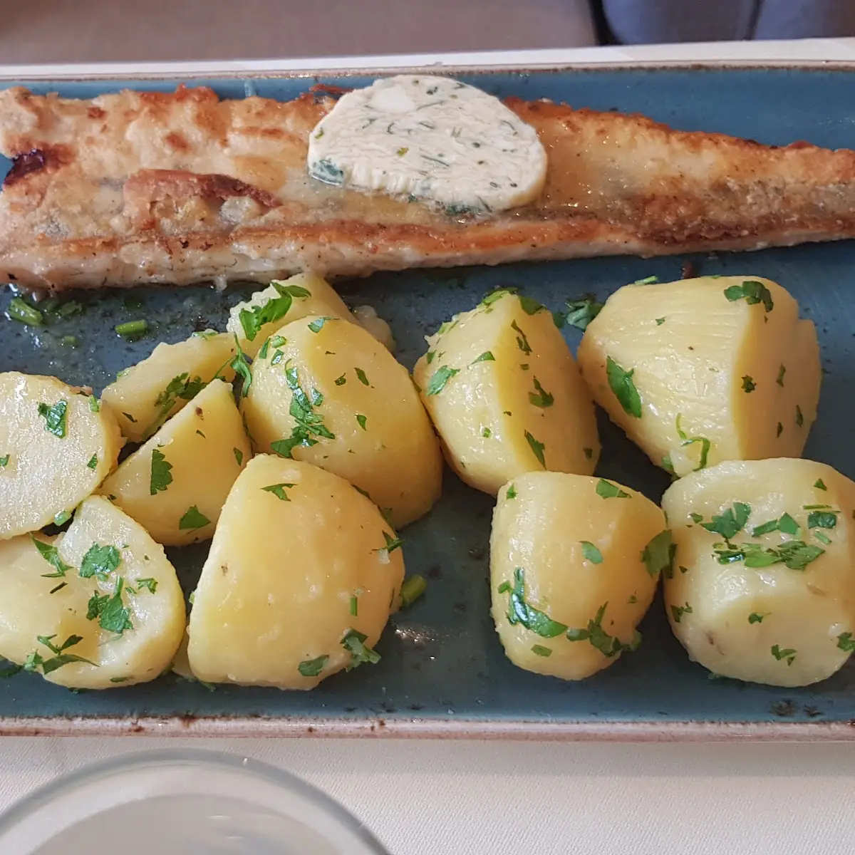 Zander Mit Petersilkartoffel