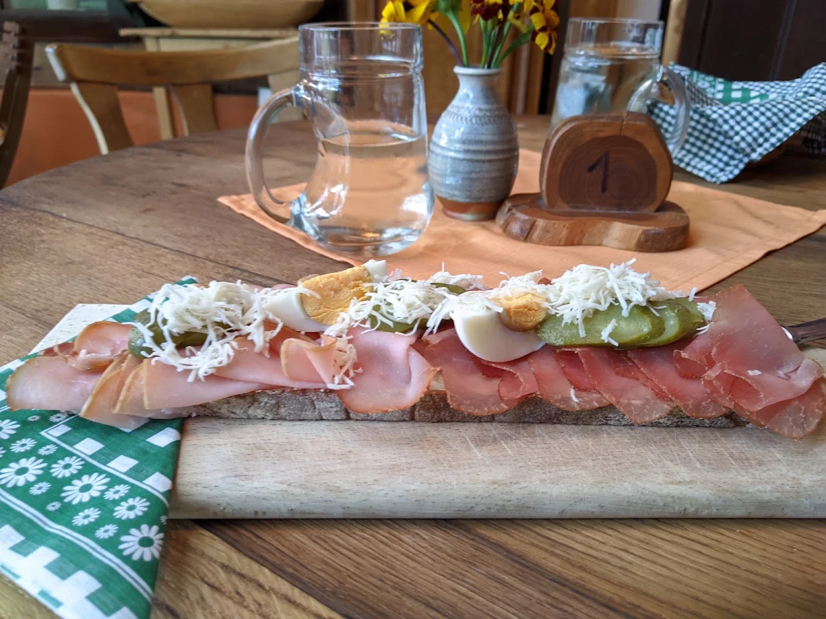 Rohschinkenbrot