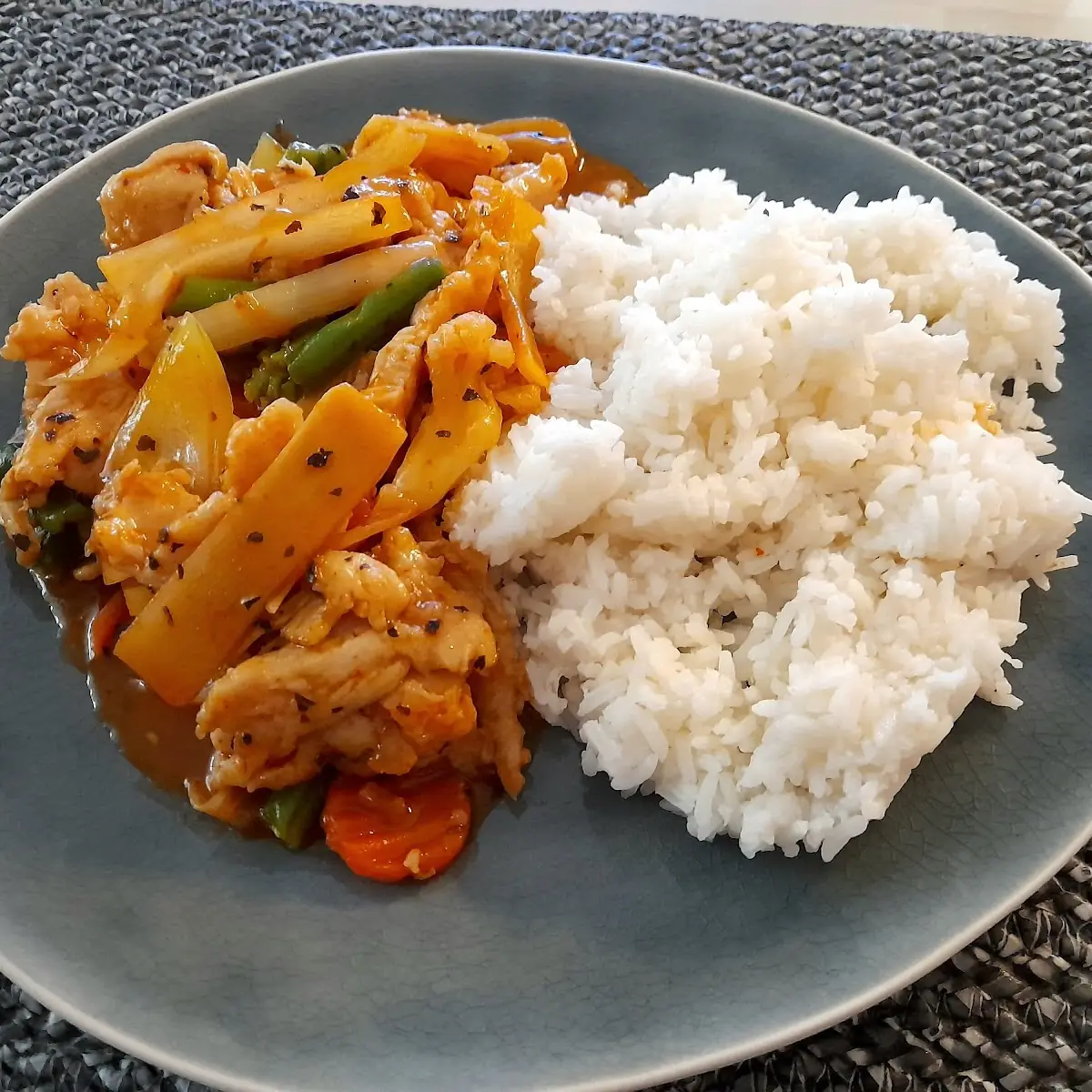 Red Thai Chicken Curry