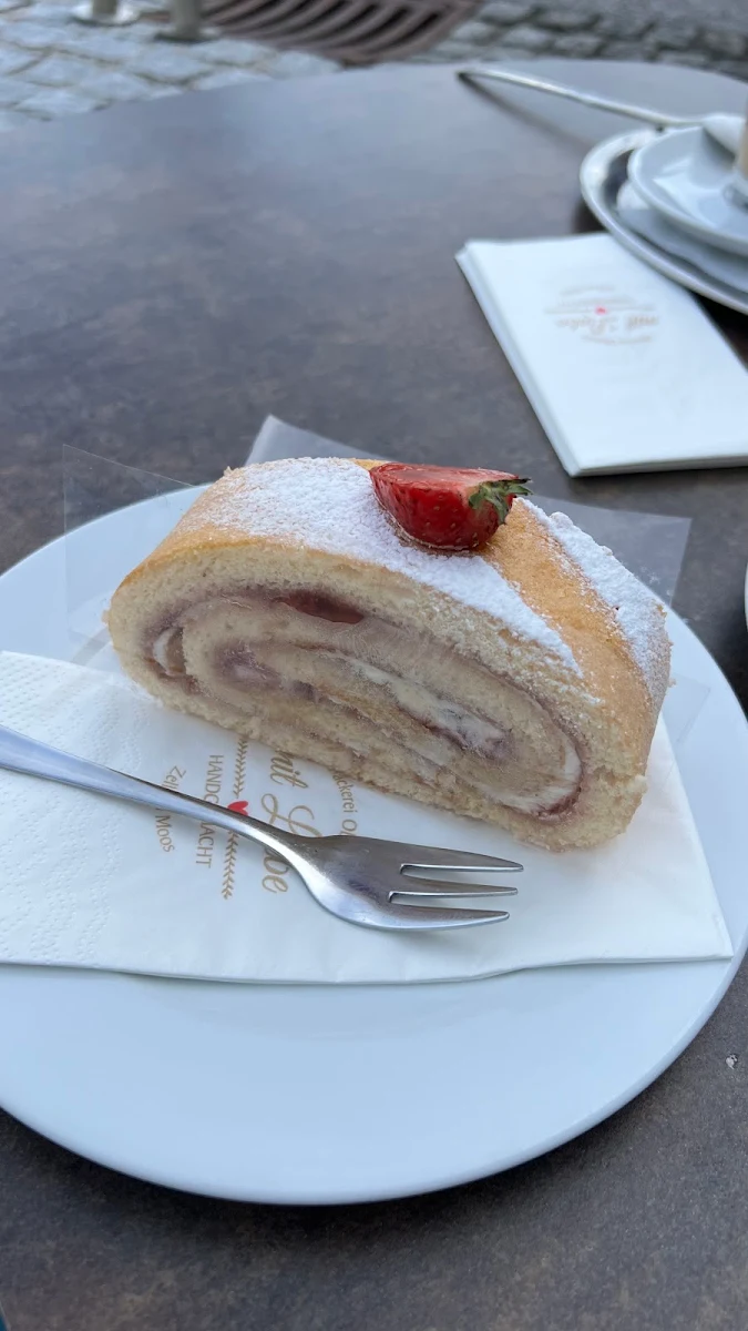 Strawberry Cake Roll