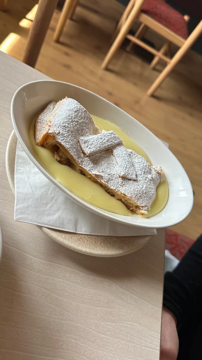Strudel Pie