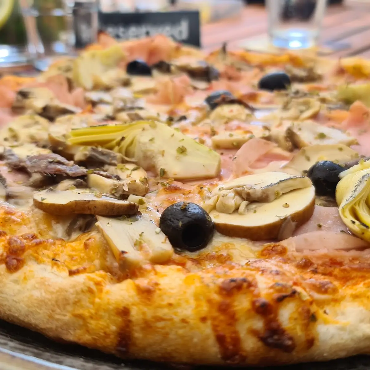 Pizza Capricciosa