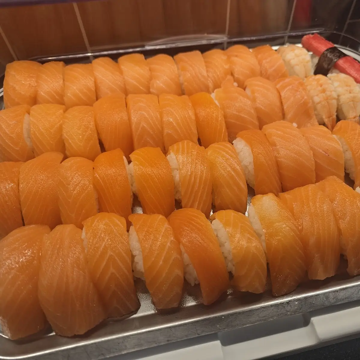 Sake Sushi Nur Lachs