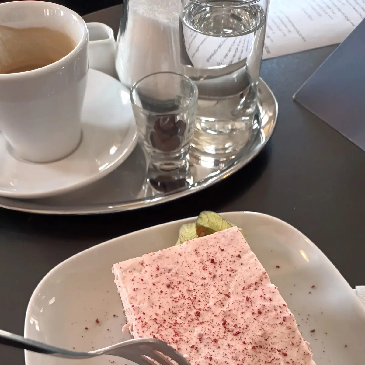 Himbeer-mascarpone-schokoschnitte