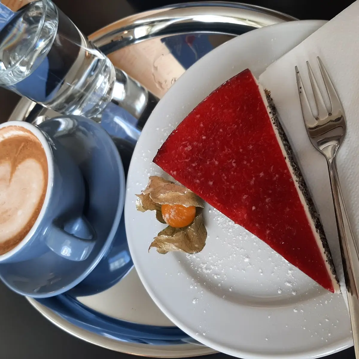 Himbeermohntorte