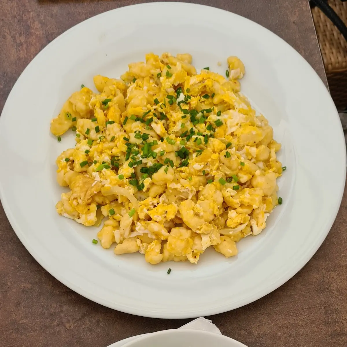 Eiernockerl Mit Grünem Salat