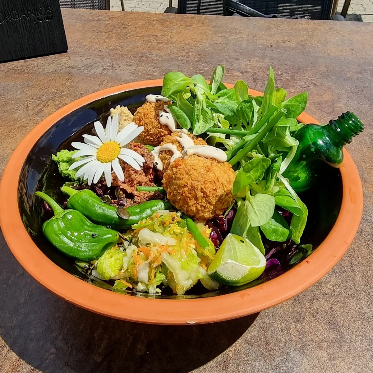 Bowl Mit Falafel