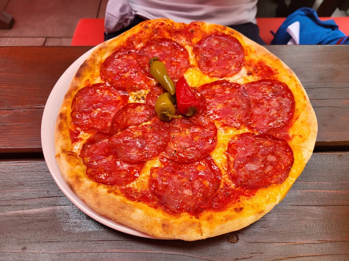 Pizza Salame