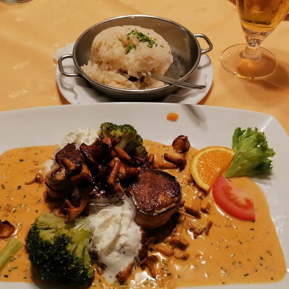 Schweinemedaillons Mit Eierschwammerl