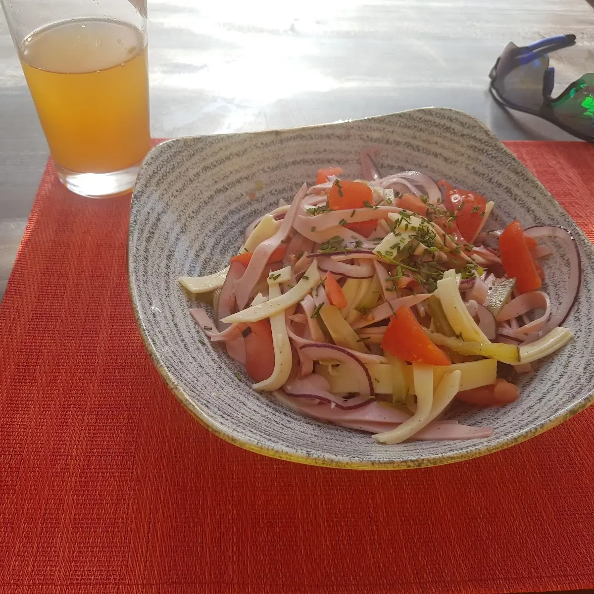 Schweizer Wurstsalat
