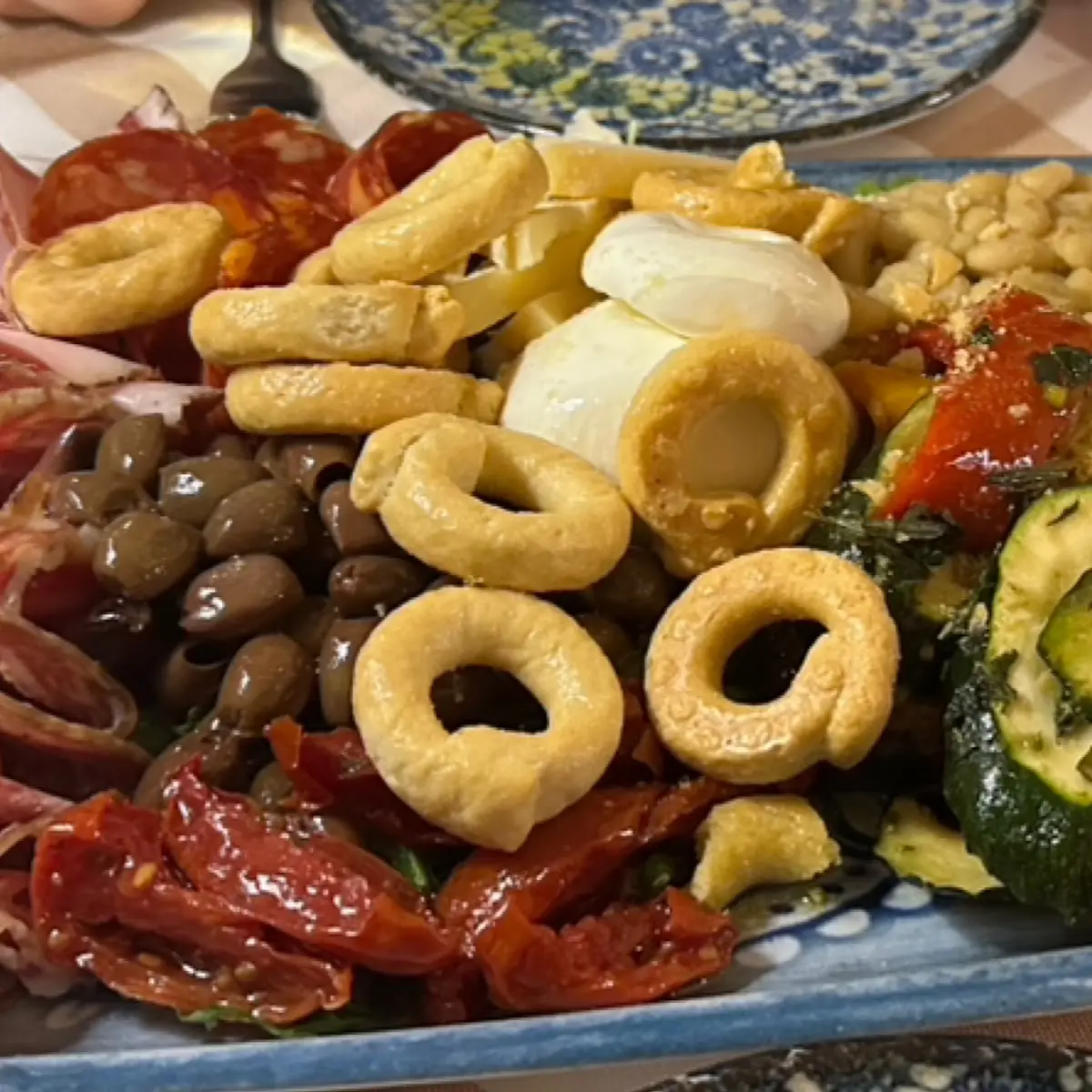 Taralli Pugliesi & Misto Di Olive
