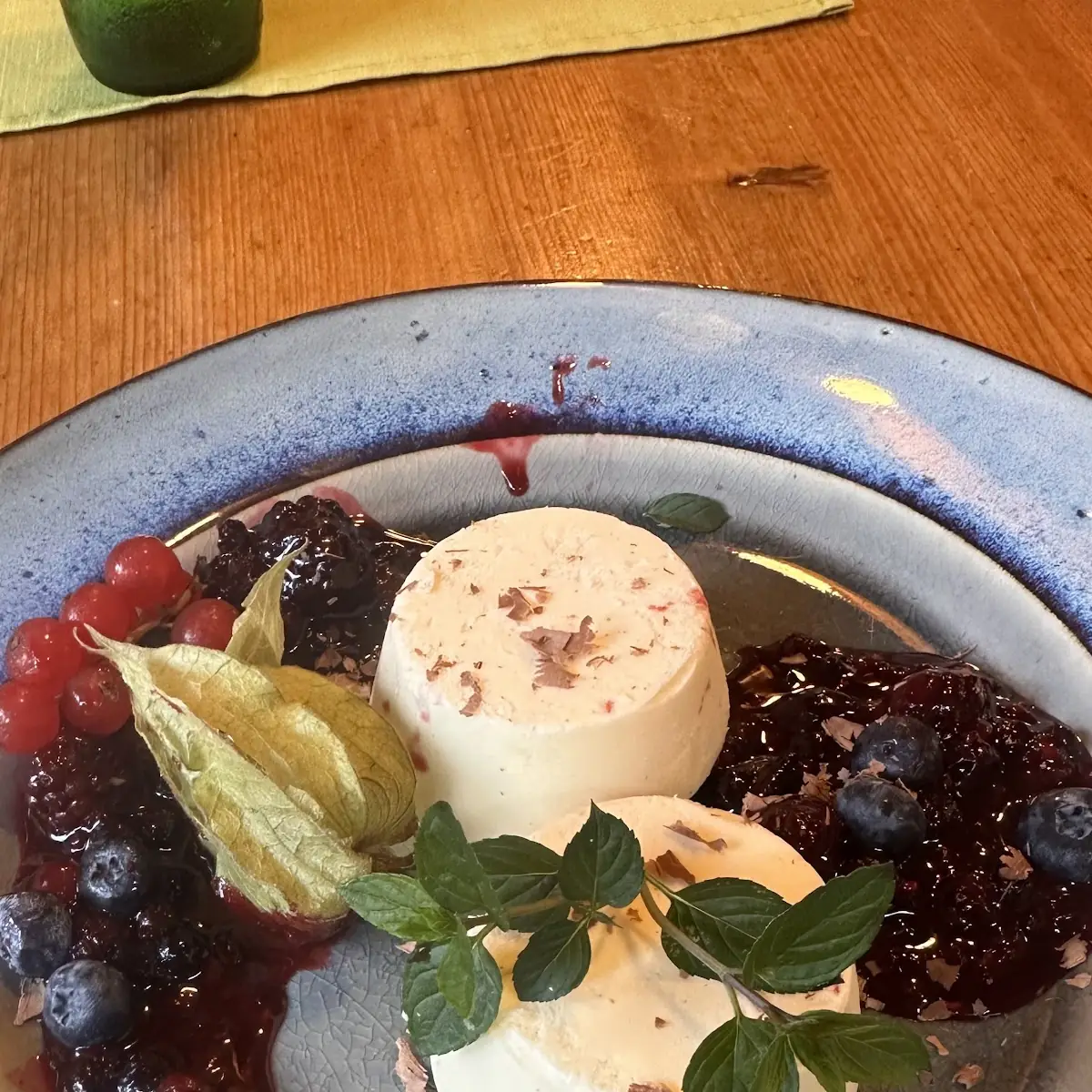Vanille Parfait, Zur Fischerhütte bei der Klause