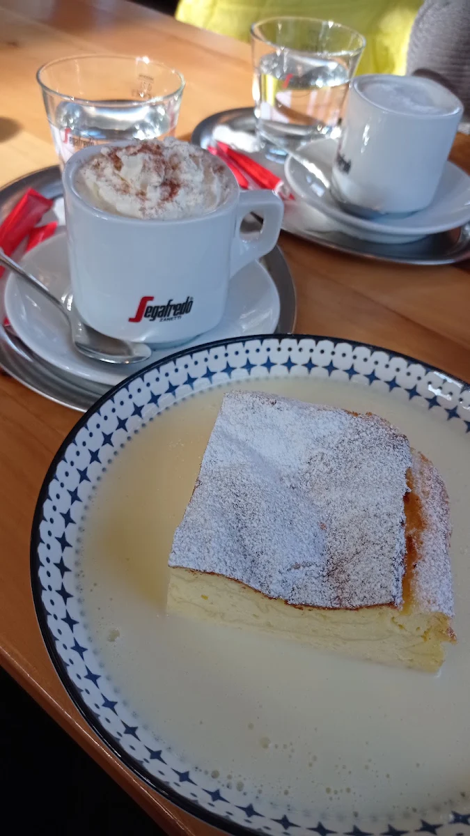 Milchrahmstrudel Mit Vanillesauce