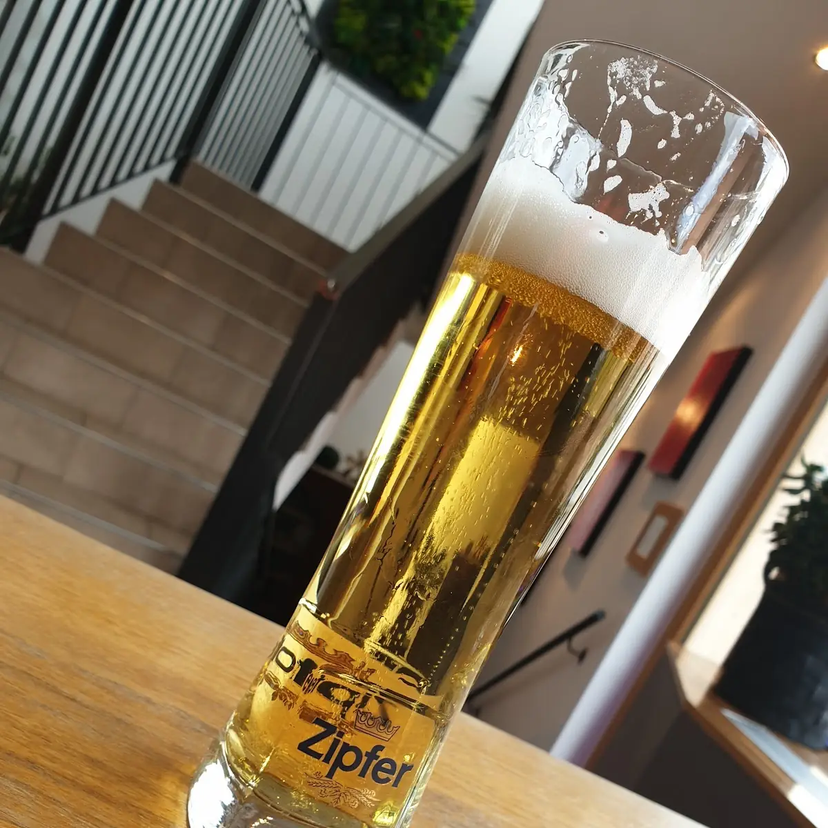 Frisch Gezapftes Bier