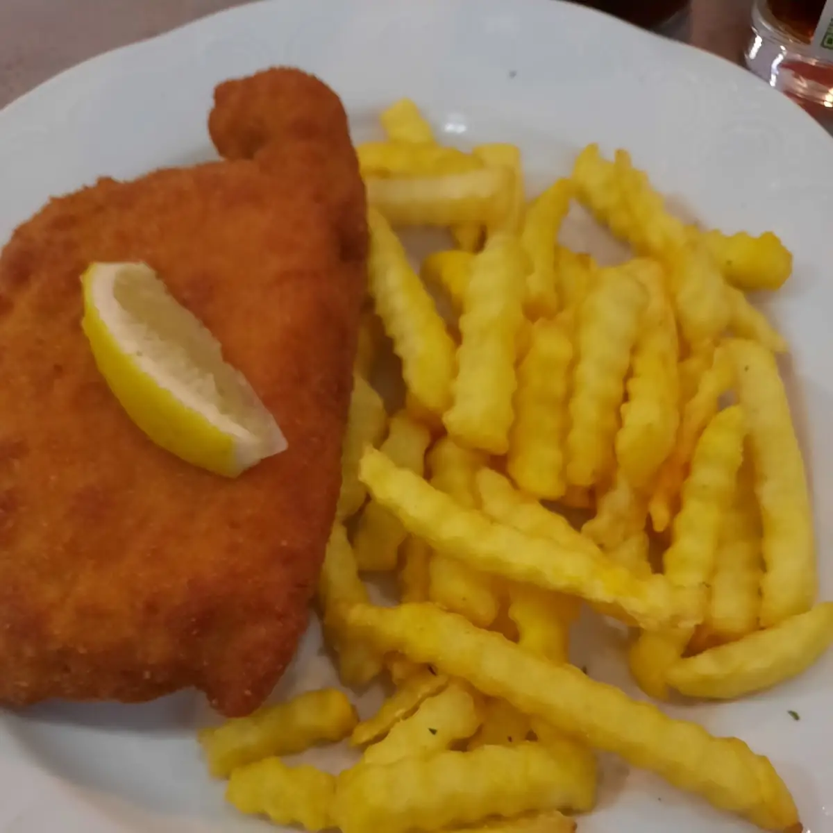 Cordon Bleue Mit Pommes