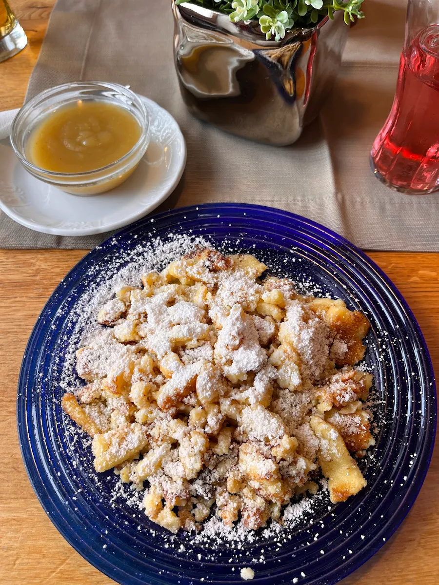 Kaiserschmarrn Mit Pflaumenkompot