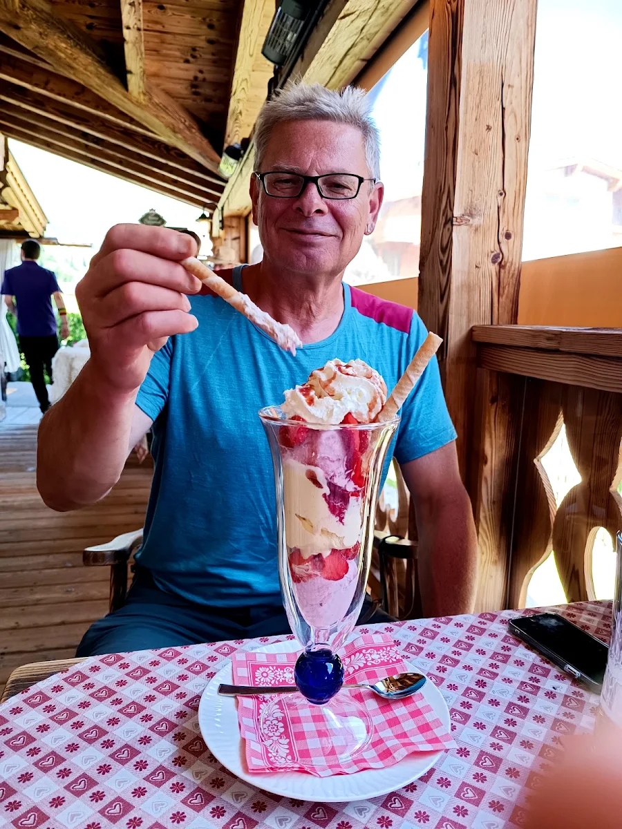 Erdbeerbecher