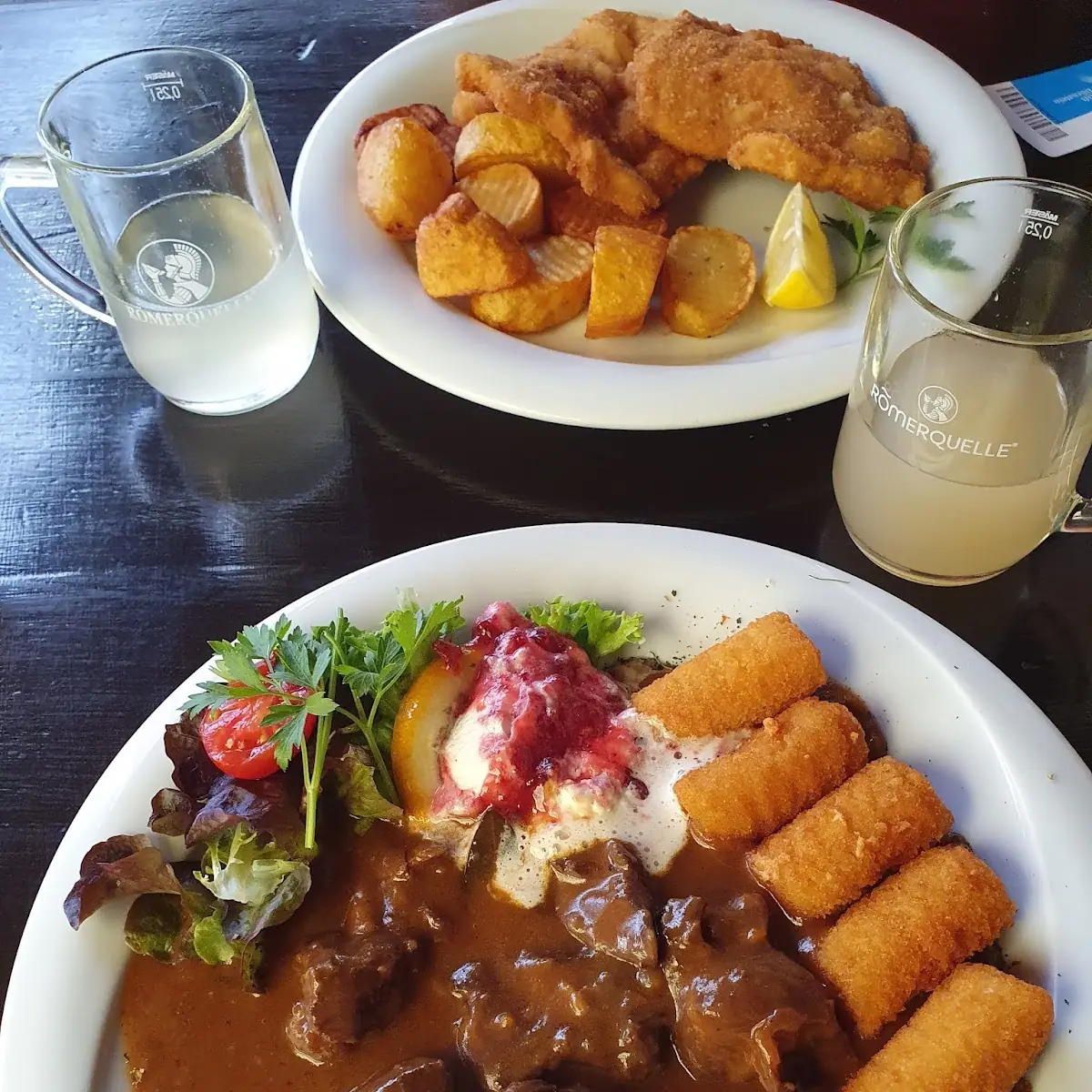 Wildragout Mit Kroketten