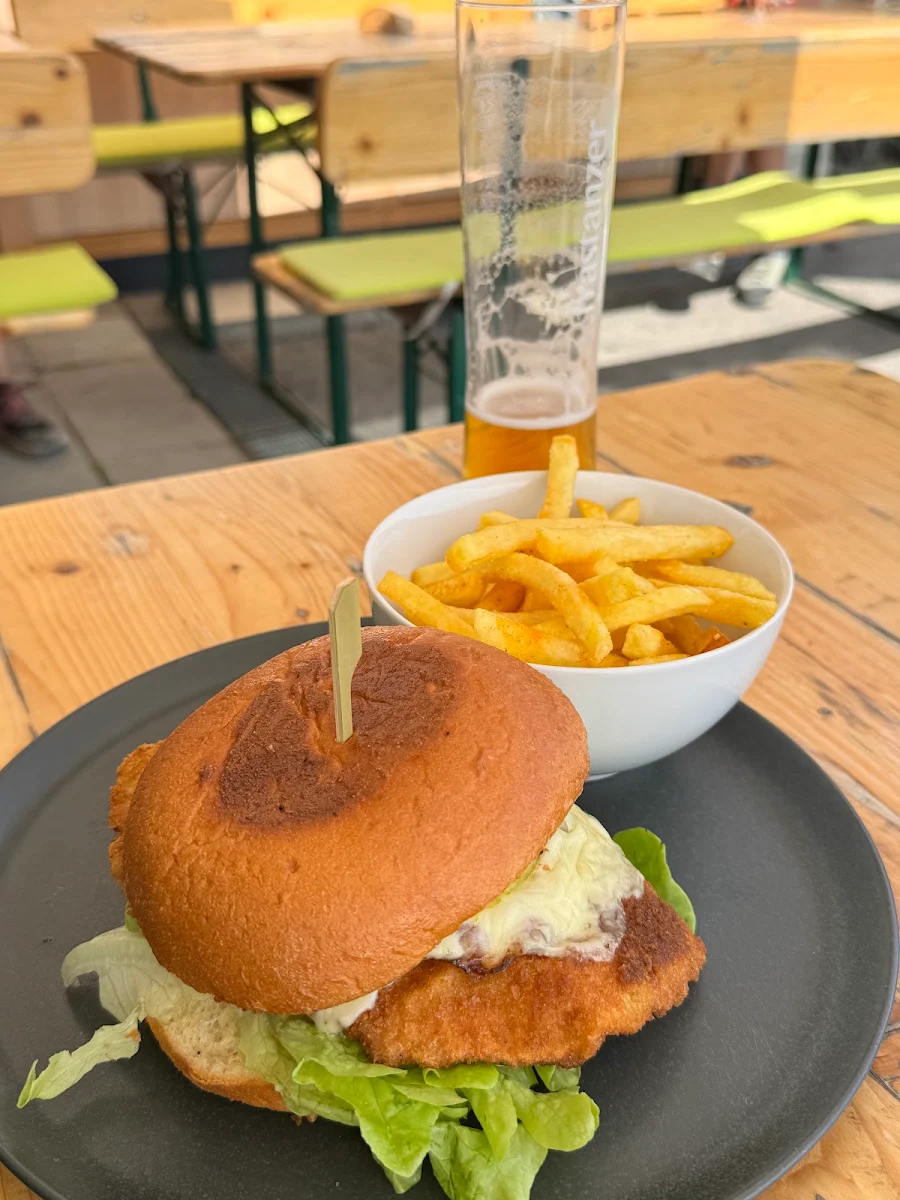 Hensler Schnitzel Burger